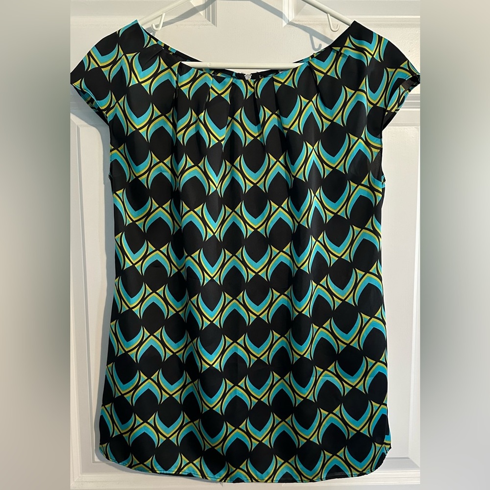 Super Cute M Work Top with Peacock Print - Worthington